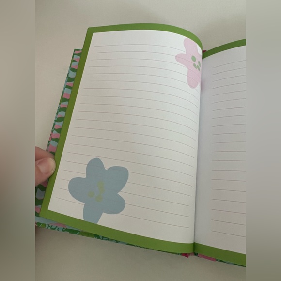 Lilly Pulitzer Stationery Set - Picture 6 of 13